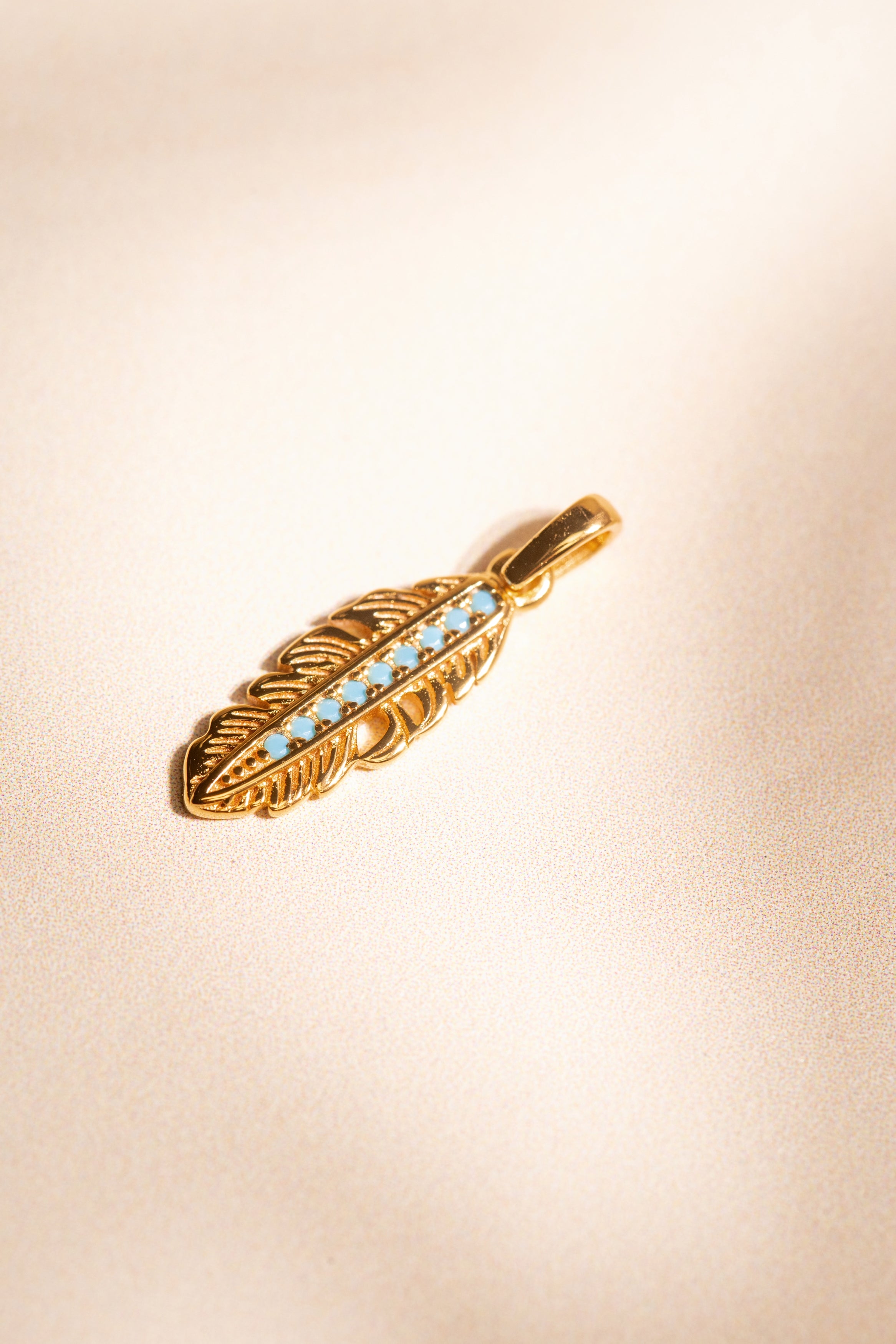 Mio Atelier Feather Charm